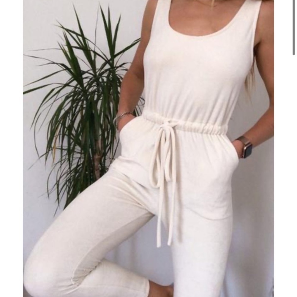 American Threads Cream Drawstring Taper Jumpsuit